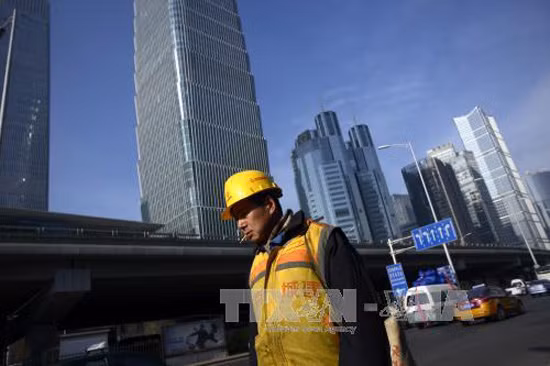 Kinh tế Trung Quốc được dự báo chỉ tăng 6,5% năm 2017 ảnh 1