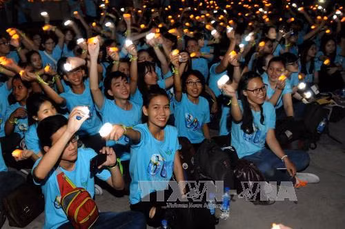 Cả nước hưởng ứng Giờ Trái đất 2017 'Tắt đèn - Bật tương lai' ảnh 10