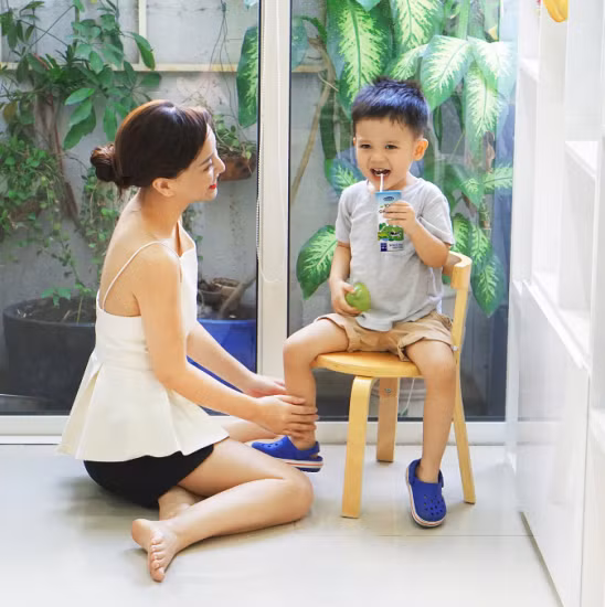 Theo chân Blogger nổi tiếng trong hành trình Vinamilk Organic Farm Tour ảnh 3