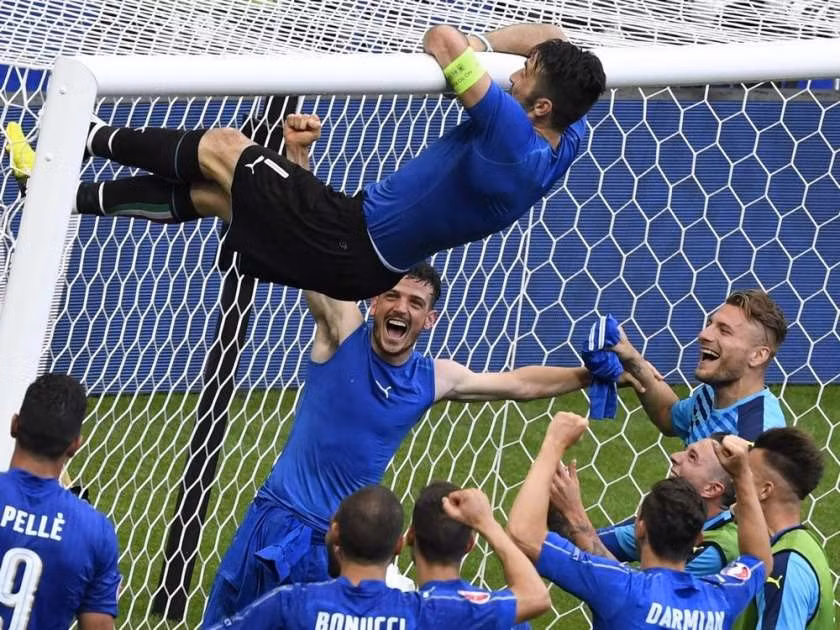 Thủ thành số 1 thế giới Gianluigi Buffon mơ giấc mơ World Cup thứ 6 ảnh 6