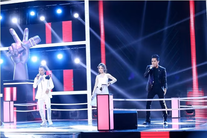 The Voice 2017: HLV Noo bắt học trò đối đầu bằng Mashup, Ngọc Ny lột xác, dữ dội trên sân khấu ảnh 1