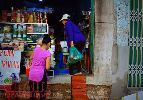 Mưu sinh ở vỉa hè qua ống kính ảnh 1