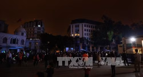 Cả nước hưởng ứng Giờ Trái đất 2017 'Tắt đèn - Bật tương lai' ảnh 6