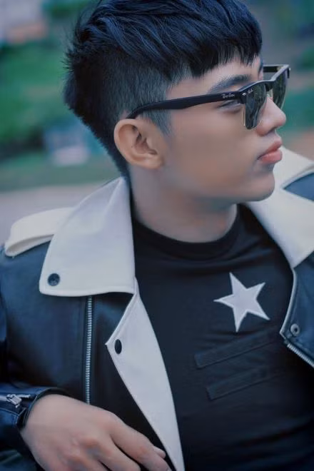 'Rụng tim' trước dàn soái ca trong phim mới của Luk Vân ảnh 5