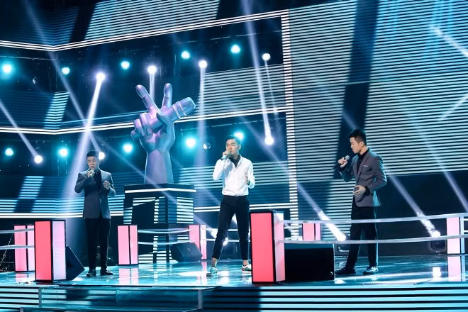 The Voice 2017: Ali Hoàng Dương lột xác, thắng trong thế 'chân kiềng' ảnh 4