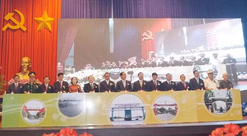 Bình Dương công bố thành lập thị xã Tân Uyên ảnh 1