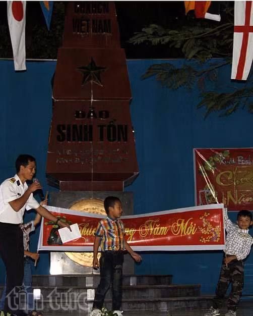 Giao thừa sớm ở đảo Sinh Tồn ảnh 7
