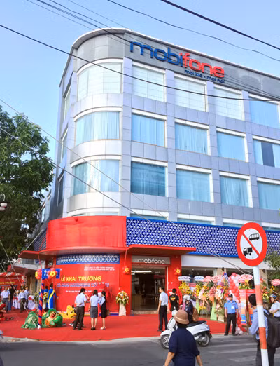 MobiFone khai trương cửa hàng bán lẻ đầu tiên tại đồng bằng sông Cửu Long ảnh 2