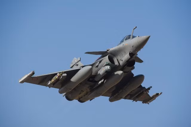 Pháp chuẩn bị hoàn tất bán 36 máy bay Rafale cho Ấn Độ ảnh 1