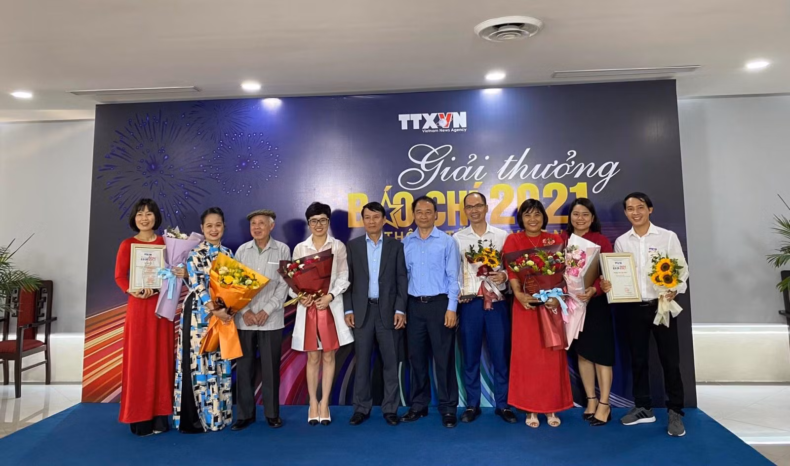 Chú thích ảnh