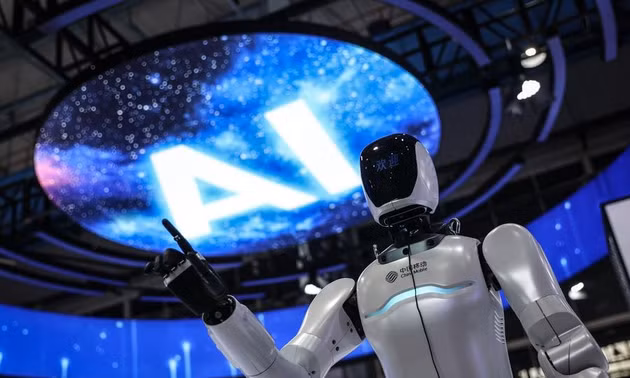 Một robot được trưng bày tại khu vực triển lãm của Hội nghị Internet Công nghiệp Toàn cầu năm 2025 ở Thẩm Dương, tỉnh Liêu Ninh, Trung Quốc, ngày 6/9/2025. Ảnh: Tân Hoa Xã