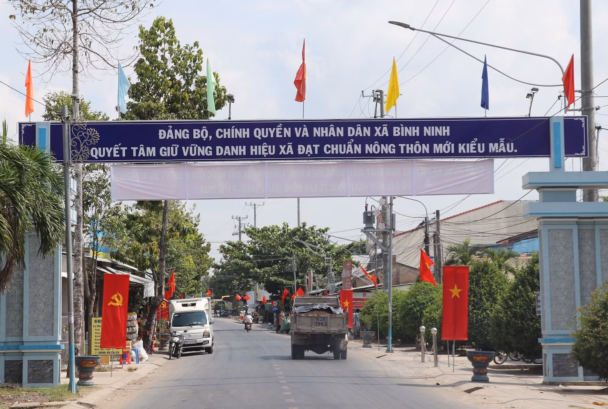 can-cu-cach-mang.jpg