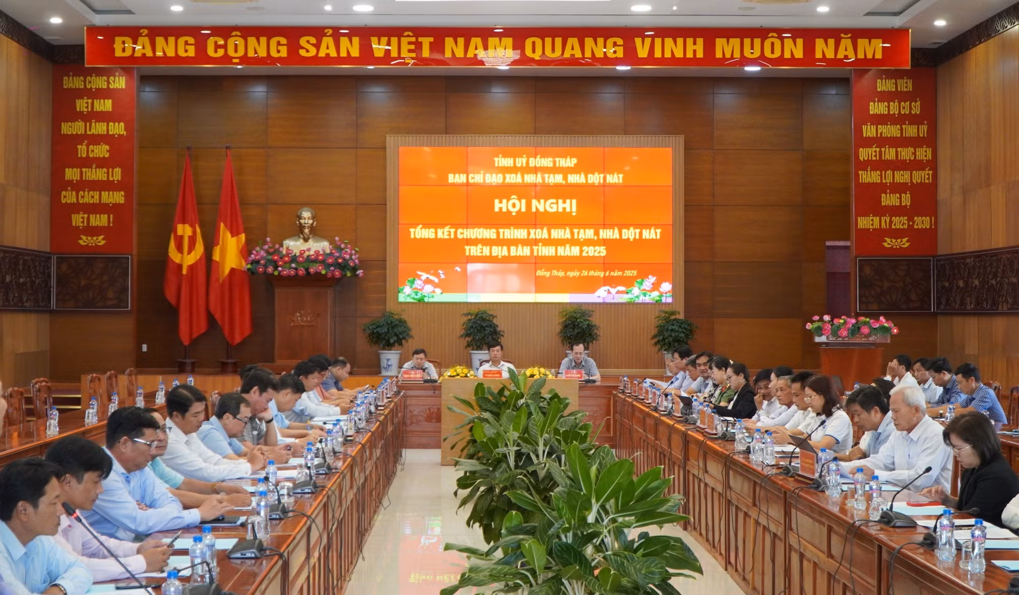xoa-nha-tam-2.jpg