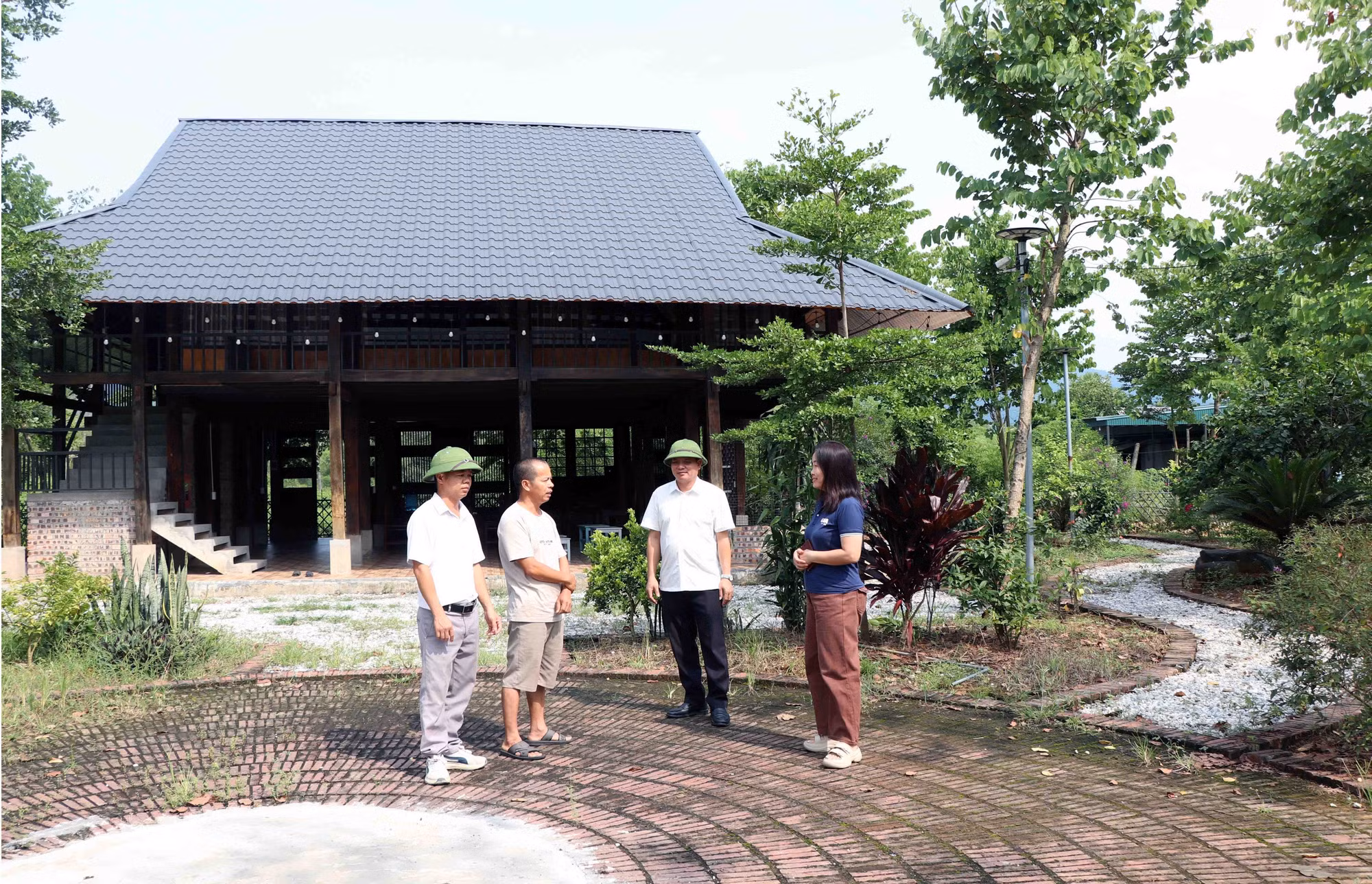 Người dân Phú Đình (Thái Nguyên) xây dựng các khu lưu trú Homestay phục vụ du khách đến tham quan. Ảnh: Trần Trang/TTXVN