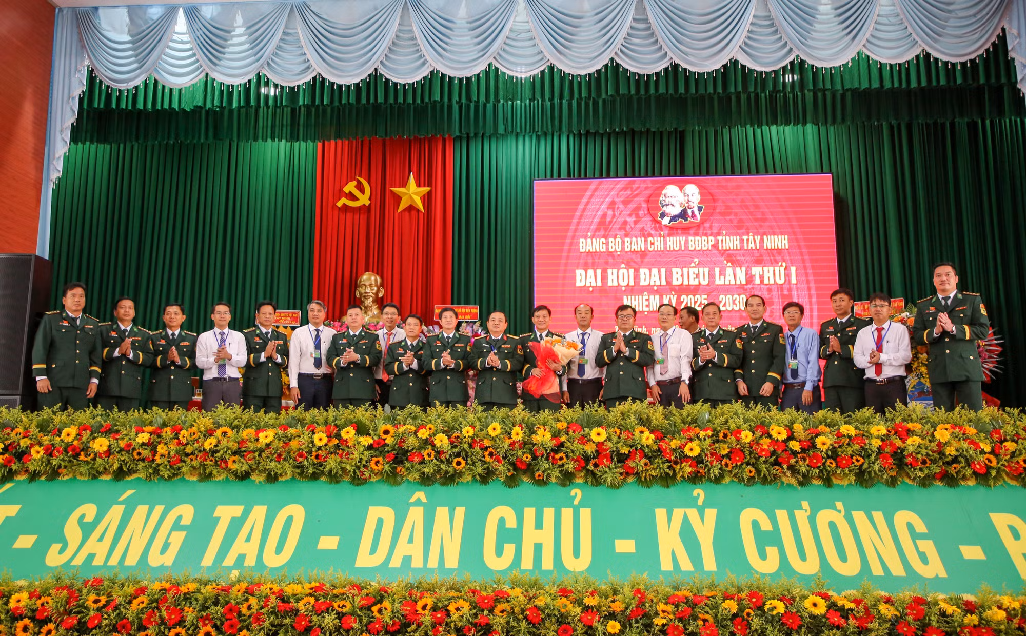 Ban Chấp hành Đảng bộ Ban Chỉ huy Bộ đội Biên phòng tỉnh Tây Ninh, nhiệm kỳ 2025–2030, ra mắt tại Đại hội.