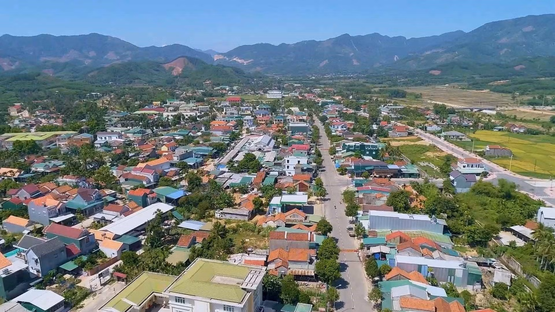 Quang cảnh xã miền núi Long Hiệp, huyện Minh Long (Quảng Ngãi).
