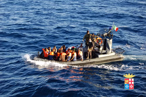 Italy “nhờ” EU giúp chống nạn nhập cư trái phép ảnh 1