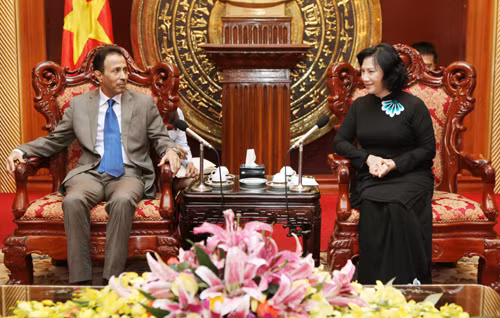 Phó Chủ tịch Quốc hội Nguyễn Thị Kim Ngân tiếp Đại sứ các Tiểu Vương quốc Arập thống nhất ảnh 1