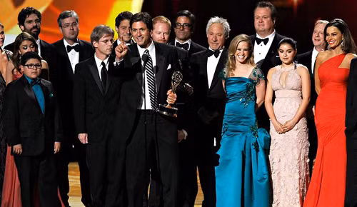 'Breaking Bad', 'Modern Family' thống trị Giải Emmy 66 ảnh 2
