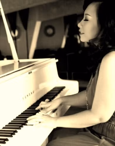 Hiền Anh ra mắt album “Mùa của giấc mơ” ảnh 1