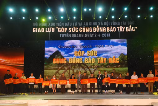 Kỷ niệm 10 năm thành lập Ban Chỉ đạo Tây Bắc (24/8/2004 - 24/8/2014): Đổi mới, sáng tạo, nâng cao hiệu quả công tác ảnh 1