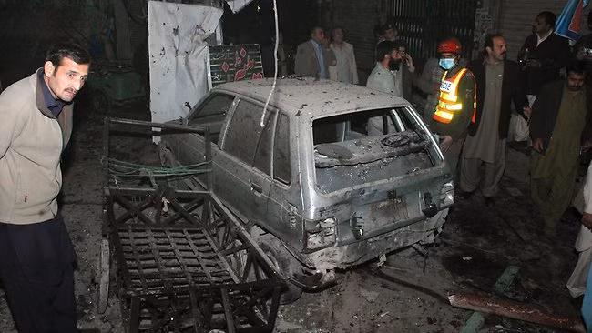 Đánh bom đẫm máu tại Pakistan ảnh 1