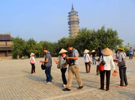 Báo động tình trạng đeo bám, cướp giật du khách ảnh 1