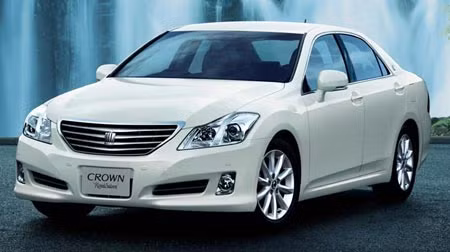 Toyota ra mắt mẫu xe Crown cải tiến tại Nhật ảnh 1