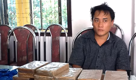 Tử hình đối tượng 'cõng' 22 bánh heroin vượt biên giới ảnh 1