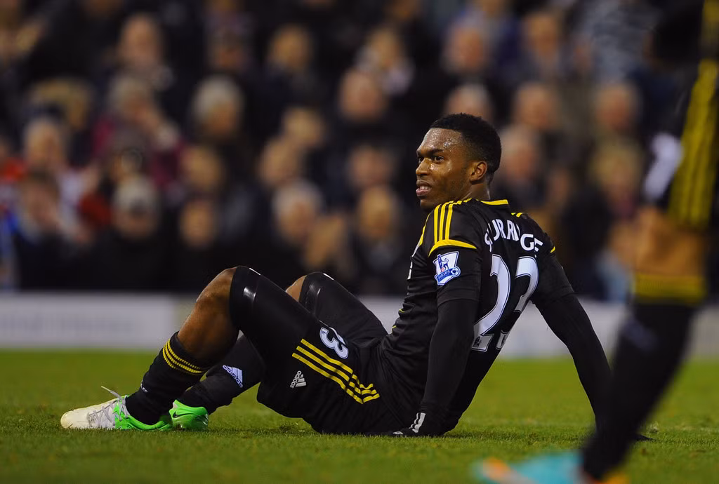Muốn 'tống khứ' Sturridge, Chelsea sẵn sàng trả thêm 1,5 triệu bảng ảnh 1