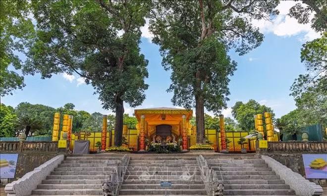 Từ dấu tích khảo cổ đến hình hài Điện Kính Thiên