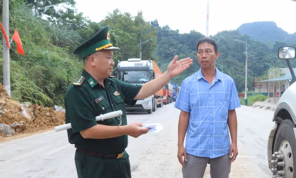 Lạng Sơn tăng cường chống buôn lậu những tháng cuối năm