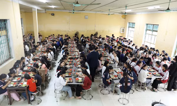 Tuyên Quang siết chặt bảo đảm an toàn thực phẩm trong trường học