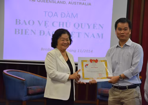  Lưu học sinh Việt Nam tại Australia hướng về biển Đông ảnh 3