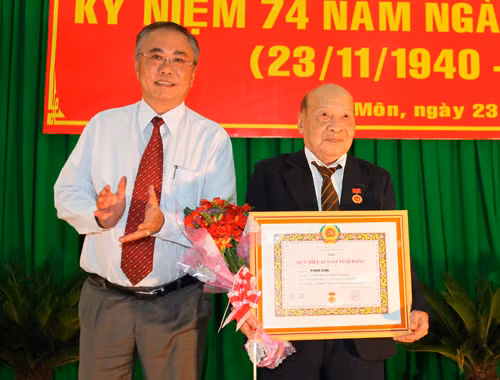 Kỷ niệm 74 năm Ngày Nam Kỳ khởi nghĩa ảnh 3