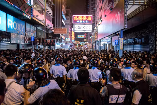 Thủ lĩnh biểu tình bị cấm hiện diện tại Mong Kok ảnh 1