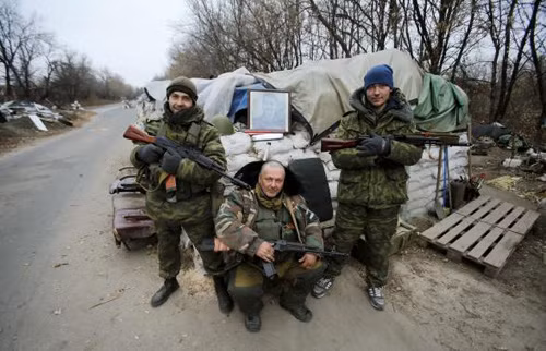 Thủ lĩnh ly khai thách Tổng thống Ukraine đấu tay đôi ảnh 1