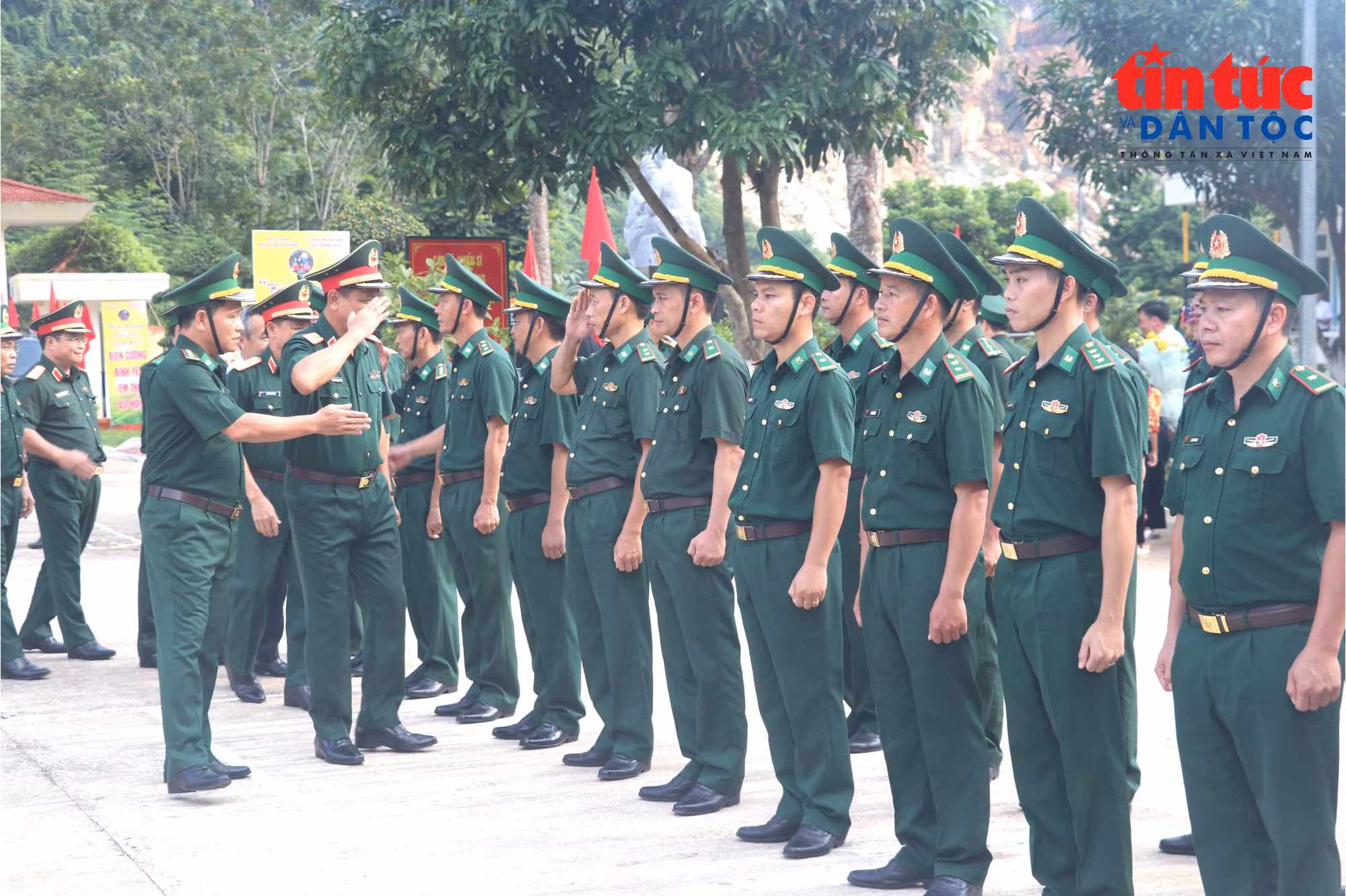 thuongtuong-4499.jpg