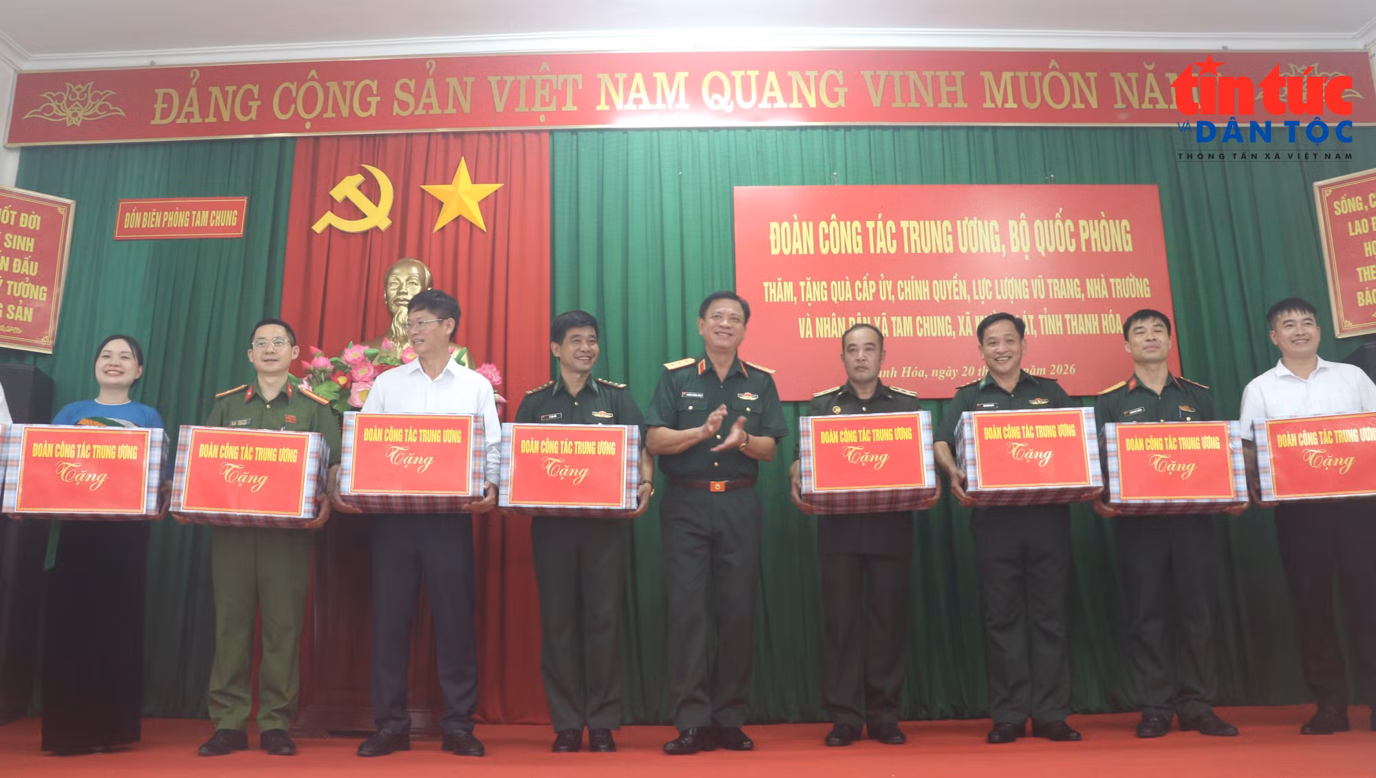 thuongtuongntt2-7715.jpg