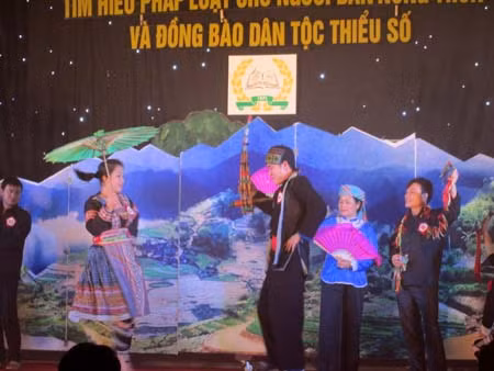 Chung kết Hội thi toàn quốc tìm hiểu pháp luật cho người dân nông thôn và đồng bào DTTS ảnh 5