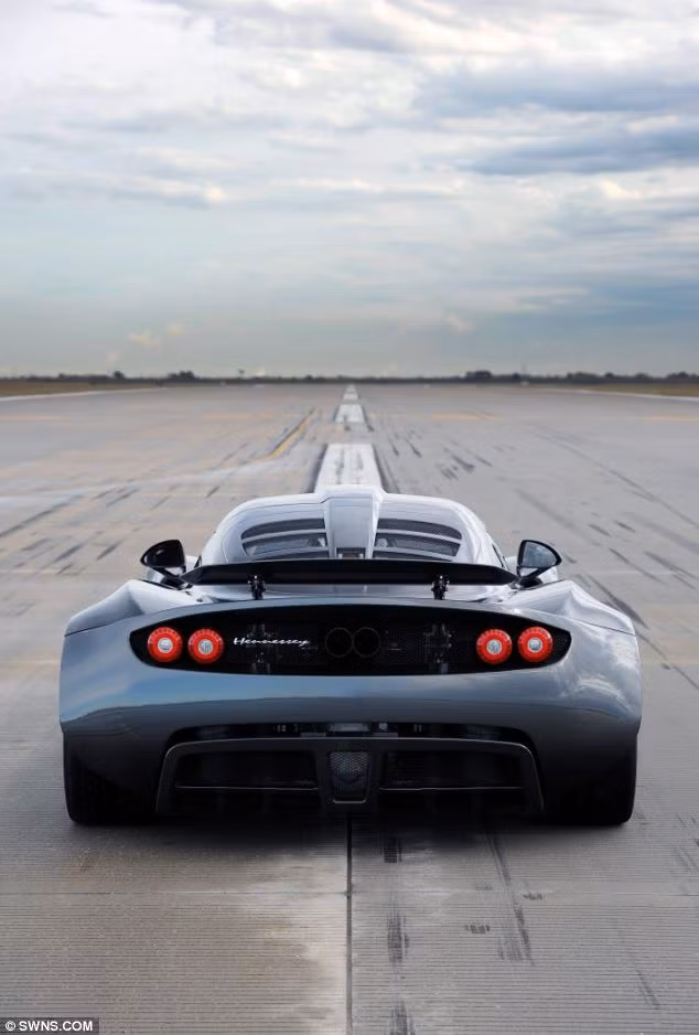 Siêu xe Hennessey Venom GT lập kỉ lục về tăng tốc ảnh 3