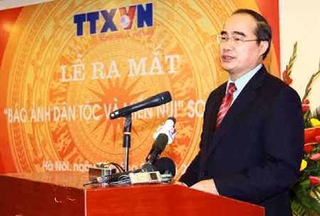 Ra mắt “Báo ảnh Dân tộc và Miền núi” song ngữ ảnh 1