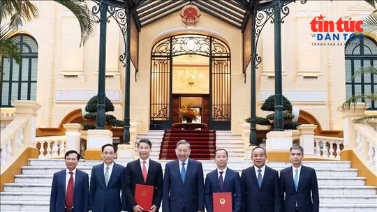 Tin nóng trong nước ngày 18/9