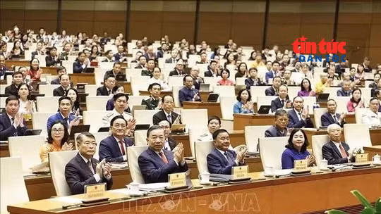 Tin nóng trong nước ngày 17/10/2026