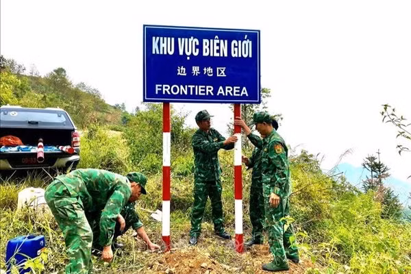 Đồng bộ hệ thống biển báo, nâng hiệu quả quản lý biên giới