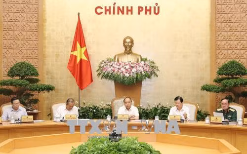 Thủ tướng Nguyễn Xuân Phúc: Hà Nội cần đảm bảo vệ sinh môi trường khu vực ngập lụt ảnh 2
