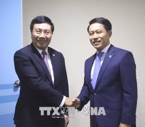 Phó Thủ tướng Phạm Bình Minh tiếp xúc song phương bên lề Hội nghị AMM 51 ảnh 2