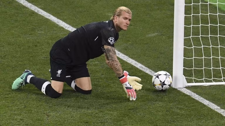 Thủ thành Karius của Liverpool ‘vụt sáng’, dâng chức vô địch Champions League cho Real Madrid ảnh 1