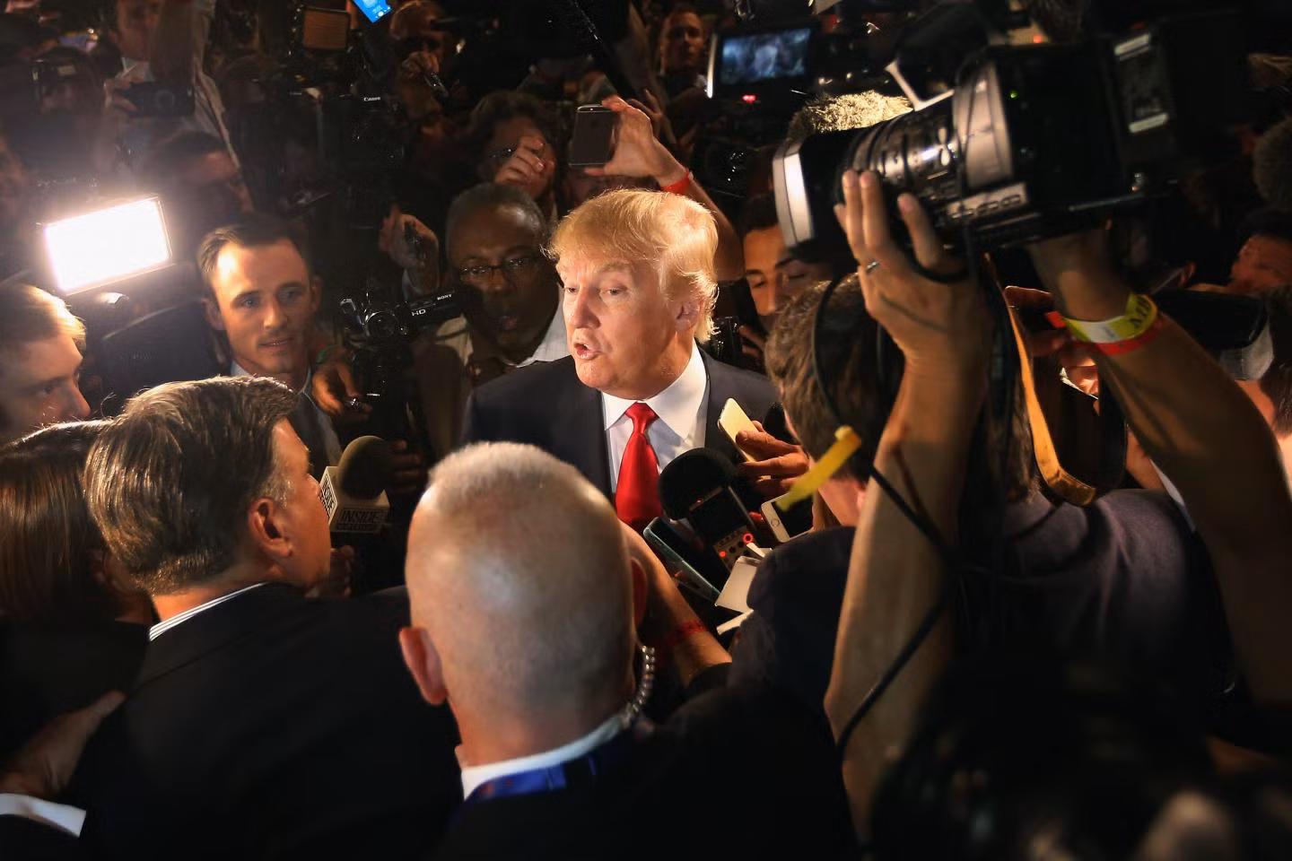 Bí ẩn quan chức Nhà Trắng bị Tổng thống Trump tuyên bố không tồn tại ảnh 1