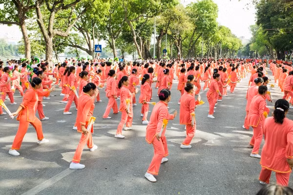 Vinamik Sure Prevent tiếp tục đồng hành cùng phong trào rèn luyện sức khỏe người cao tuổi tại Hà Nội ảnh 1